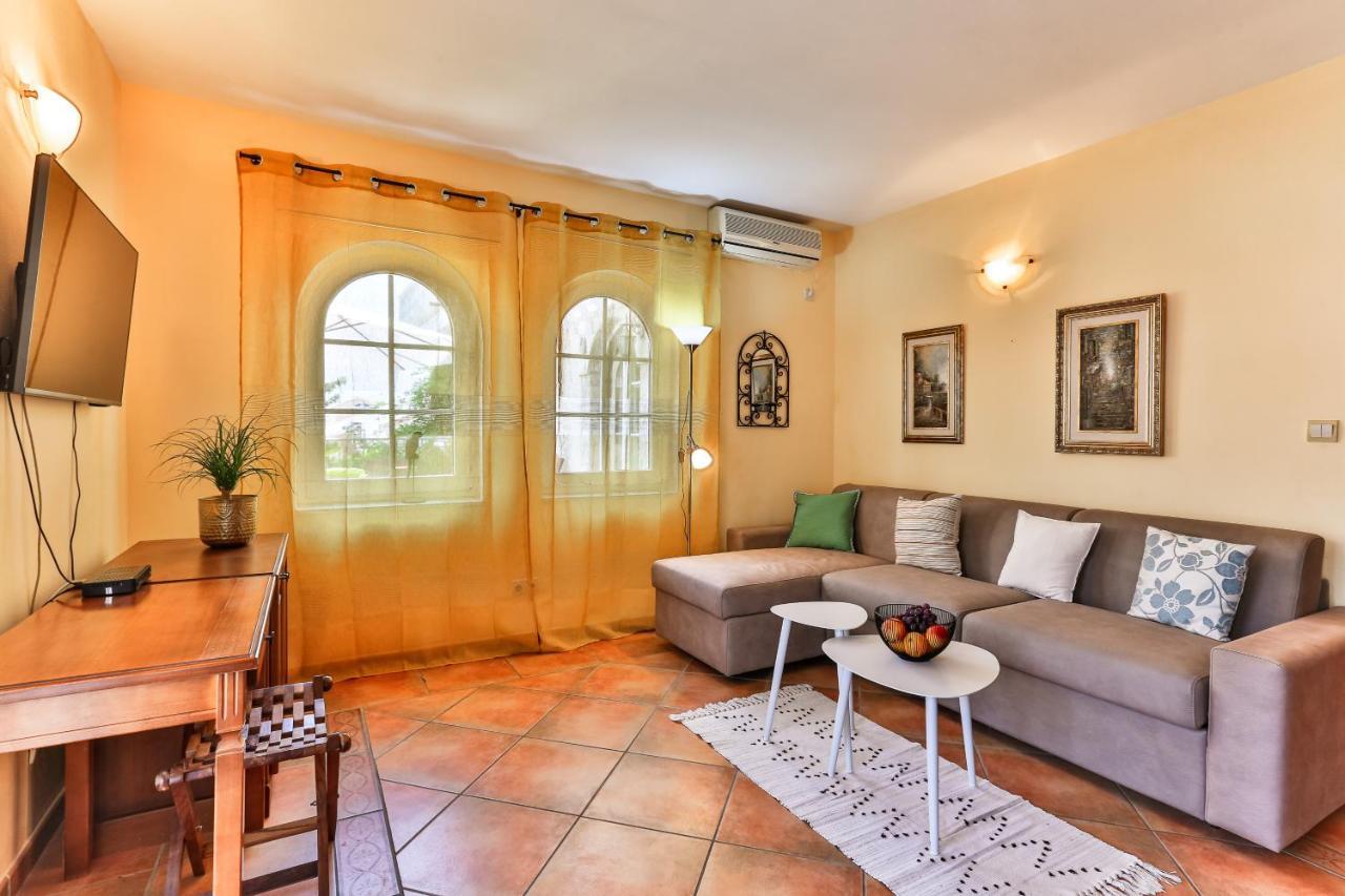 Damonte - Apartments And Rooms Budva Exterior photo