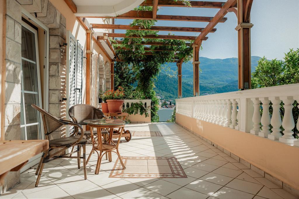 Damonte - Apartments And Rooms Budva Exterior photo