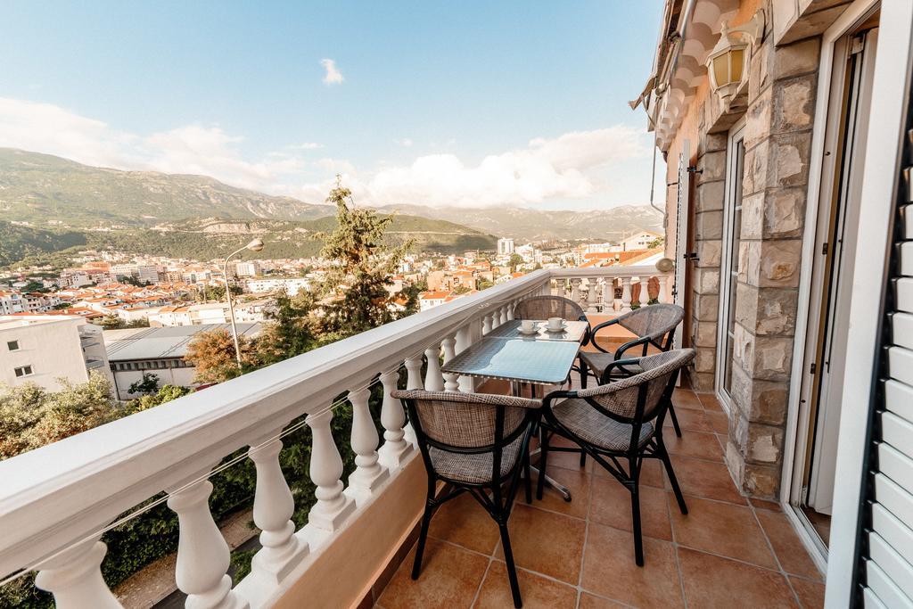 Damonte - Apartments And Rooms Budva Exterior photo