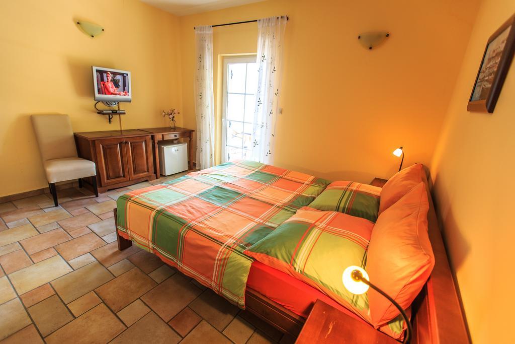 Damonte - Apartments And Rooms Budva Exterior photo